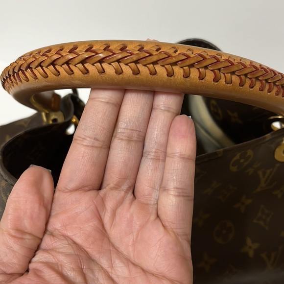 Louis Vuitton Artsy - Picture 7 of 7